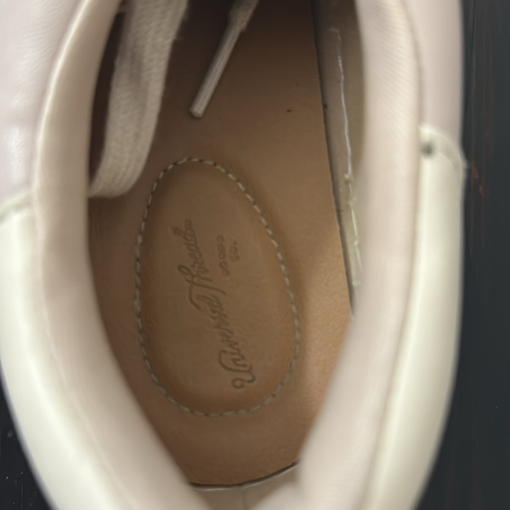 Universal Thread Brand . In good condition - Picture 5 of 5